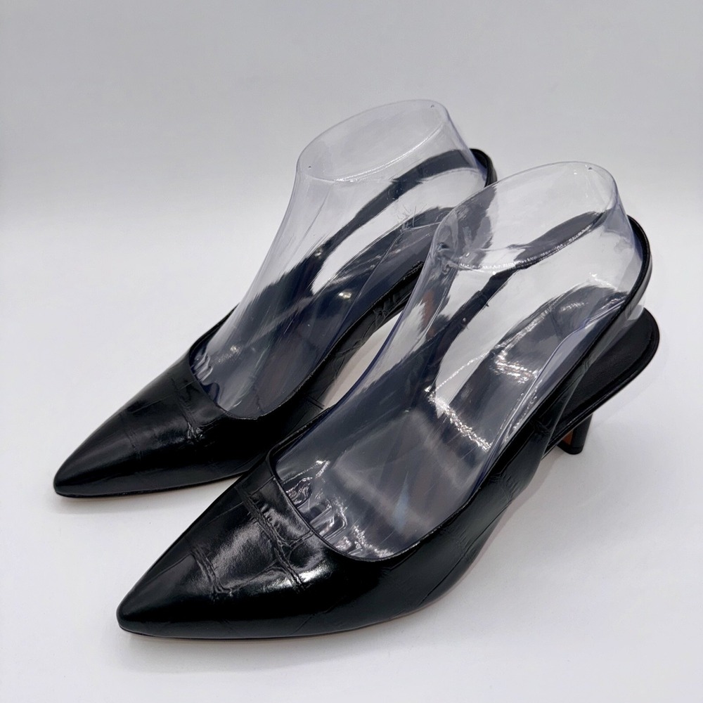 Vince. Patrice Pumps Women's Size 7.5 Crocodile Embossed Black Leather